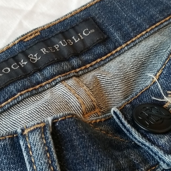 🅢︎🅐︎🅛🅔︎ 𝓡𝐨𝐜𝐤 & 𝓡𝐞𝐩𝐮𝐛𝐥𝐢𝐜 𝐉𝐞𝐚𝐧 - Picture 5 of 11